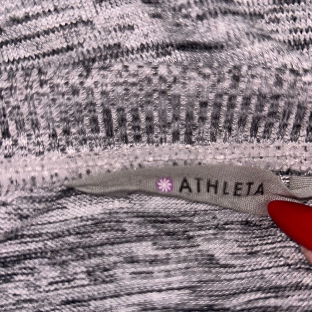Athleta Blissful Shark Bite Crewneck Sweatshirt Size Small View 5